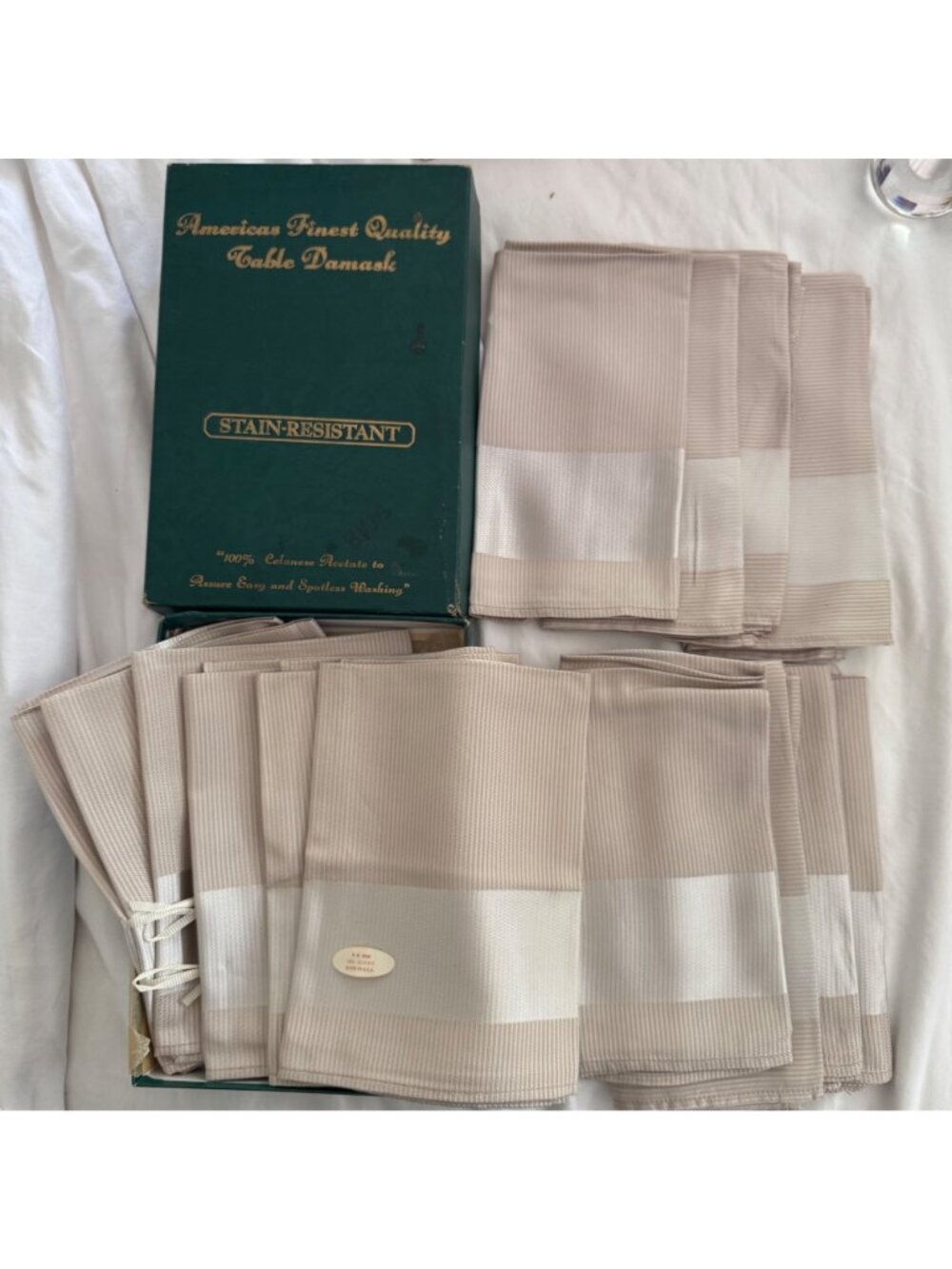 14 Crystal Glow Vintage Celanese Acetate Stain-Resistant Napkins Table Damask - Picture 8 of 12